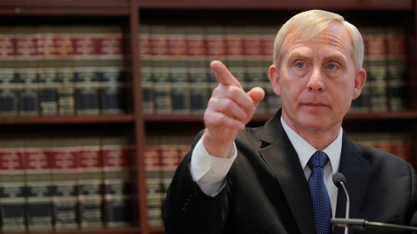 2019-11-07T181007Z_1515050503_RC2I6D96A43G_RTRMADP_3_USA-CHINA-SURVEILLANCE_zglqgs