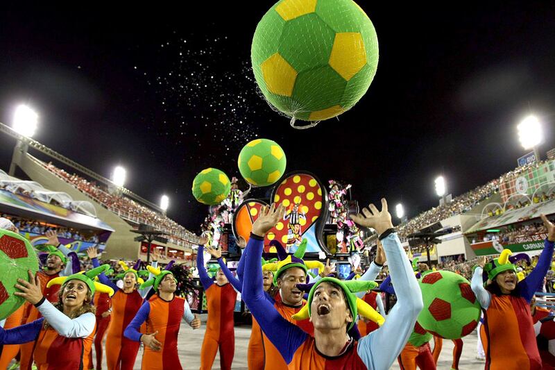 galleries/2012/02/21/carnivale-photos-brazil-celebrates-with-parade/carnival-brazil-12_ra1odh