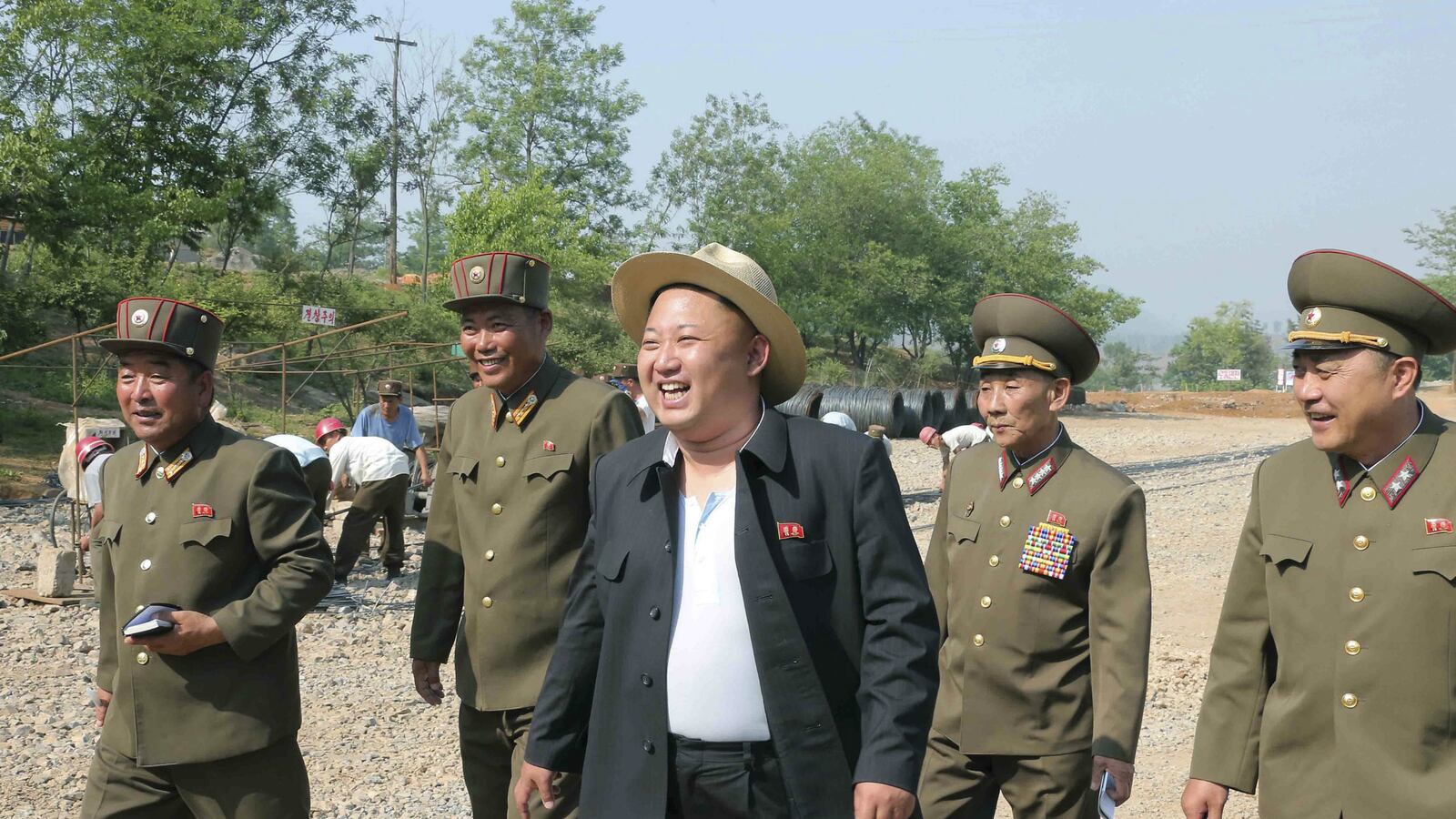 cheats/2014/12/02/kim-jong-un-bans-foreign-cigarettes/141202-kim-jong-un-cheat_pqgvvi