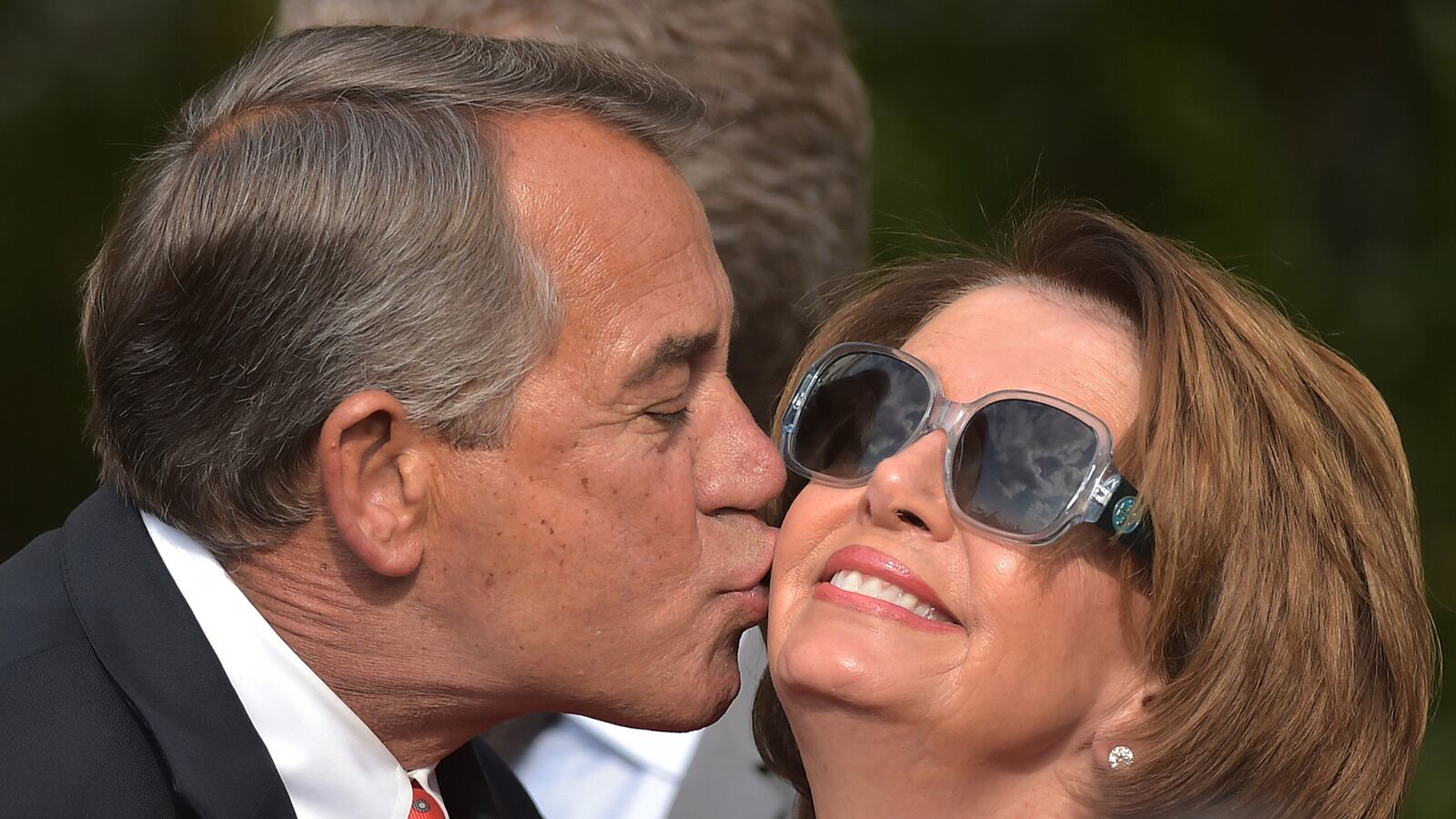articles/2015/11/06/how-nancy-pelosi-planned-to-save-john-boehner/151105-clift-pelosi-boehner-tease_ybsyzz