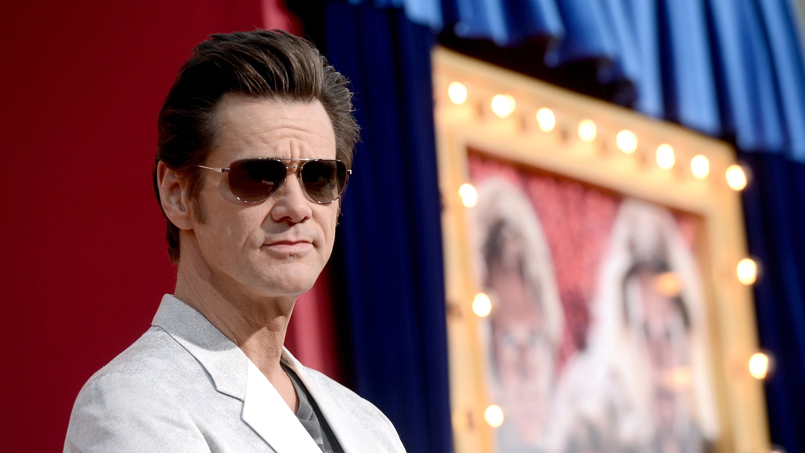 cheats/2013/06/24/jim-carrey-i-can-t-support-kick-ass-2/130624-jim-carrey-kick-ass-cheat_owhsne