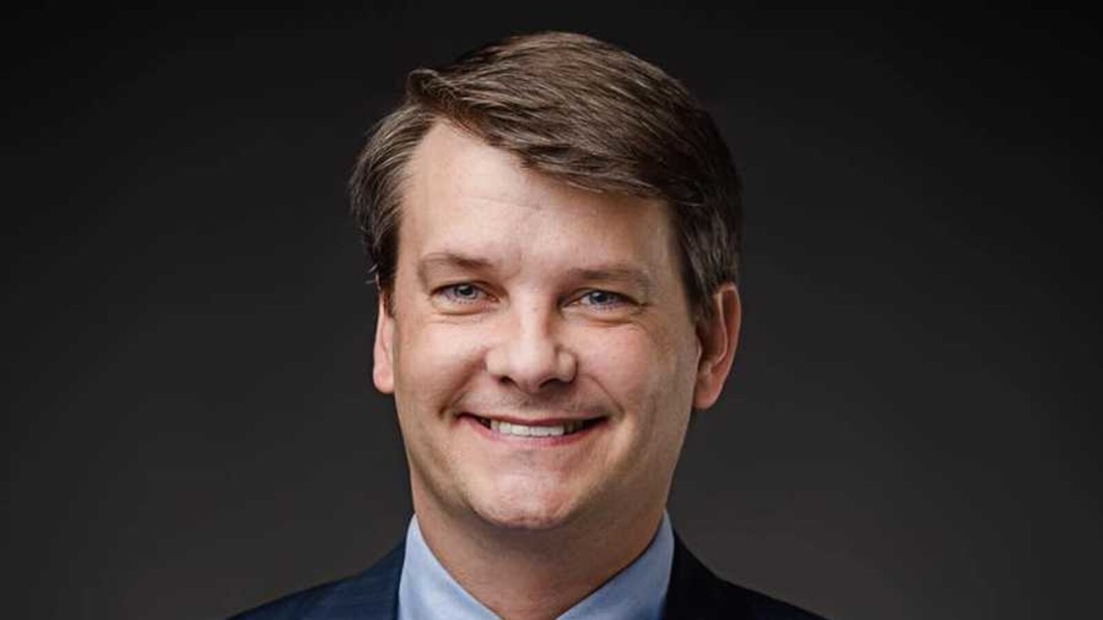 lukelelow-1609294750_qybun8