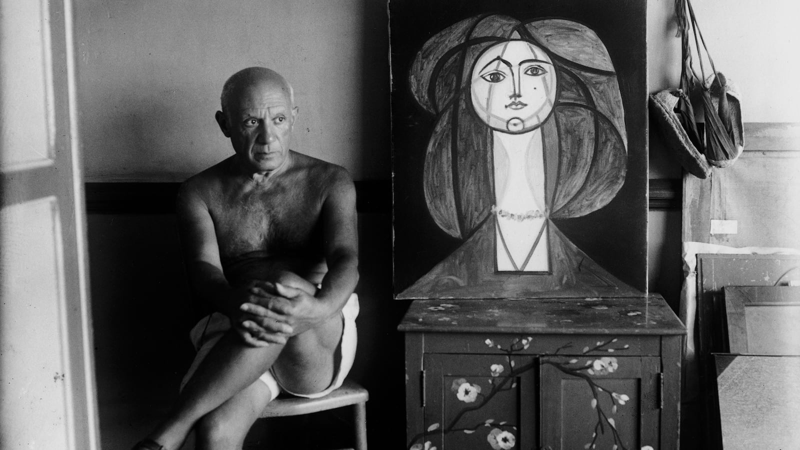 articles/2014/02/15/the-great-book-of-picasso-returns/140214-moroz-picasso_y14slx