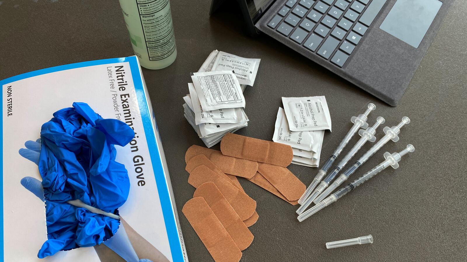 2021-07-22T183619Z_1861372574_RC2RPO9C19XA_RTRMADP_3_HEALTH-CORONAVIRUS-USA-VACCINES_kp1lg7