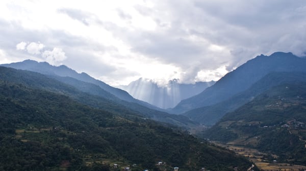 articles/2012/05/29/bhutan-celebrates-third-annual-literary-festival-mountain-echoes/bhutan-literary-teaser_mnchgf