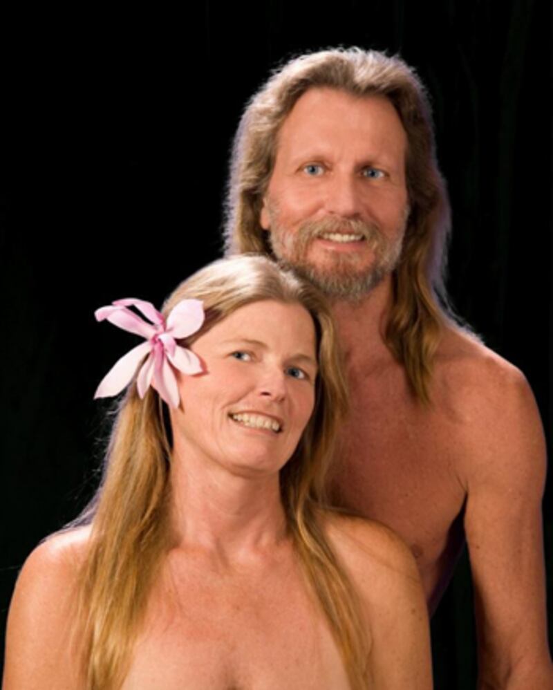 galleries/2011/02/10/awkward-valentine-s-photos/awkward-vday---tarzan-jane_azmvhq