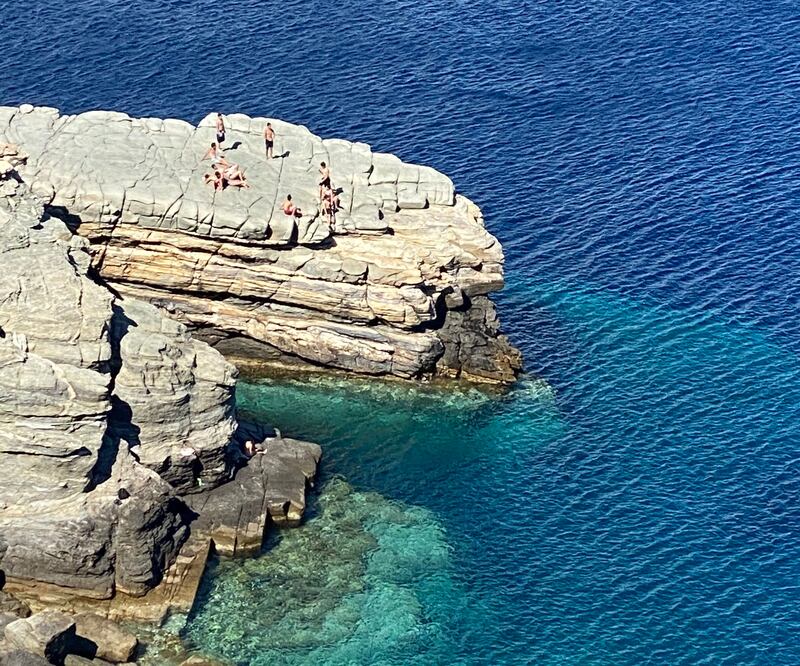 210604-cardinal-sifnos-embed5_1_lt1pal