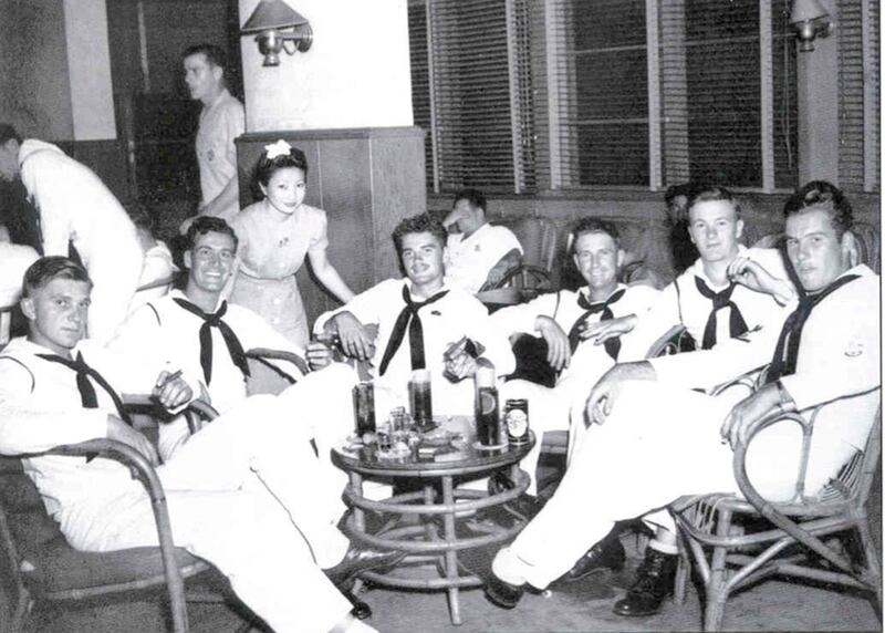 galleries/2014/12/07/inside-the-pearl-harbor-attack-photos/141205-pearl-harbor-02_px5vwd