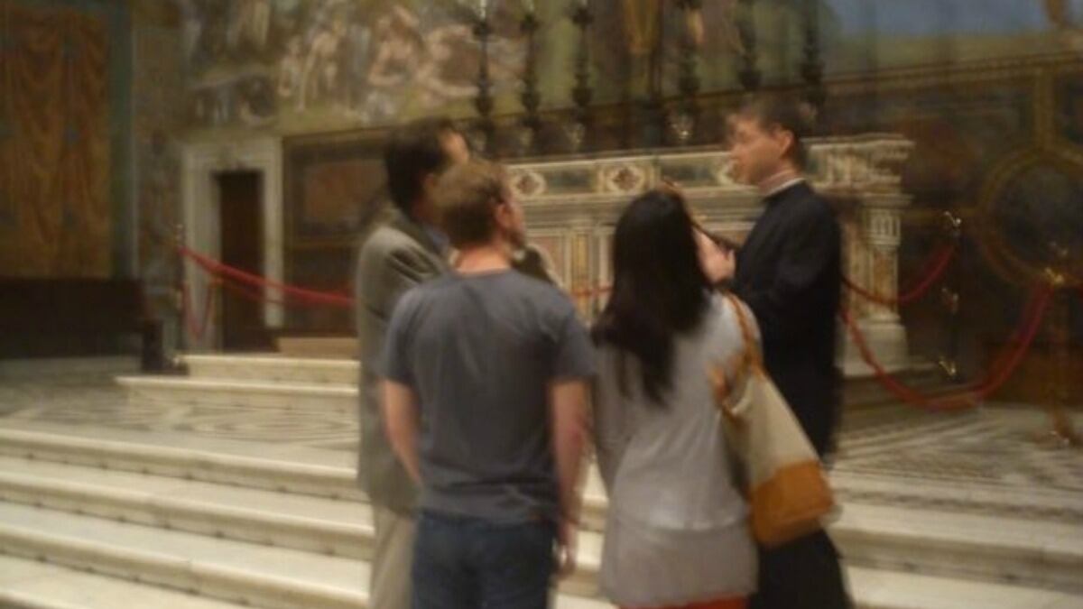 cheats/2012/05/27/zuckerberg-honeymoons-in-rome/zuckerberg-chan-rome_rw8vfa