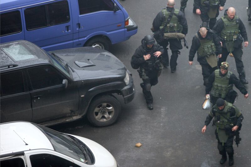 galleries/2014/03/30/exclusive-photos-of-kiev-s-russian-trained-killers/140329-dailybeast2a-tease_tyifxk