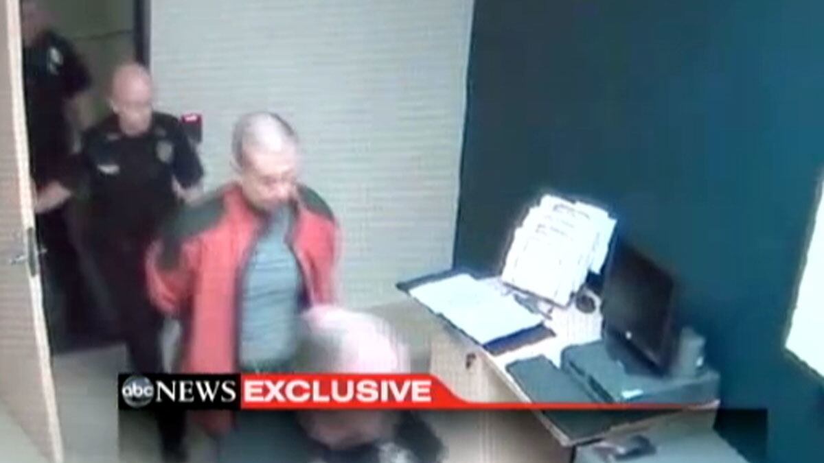 cheats/2012/04/03/zimmerman-video-shows-injuries/120328-abc-zimmerman-1200_xa2jcy