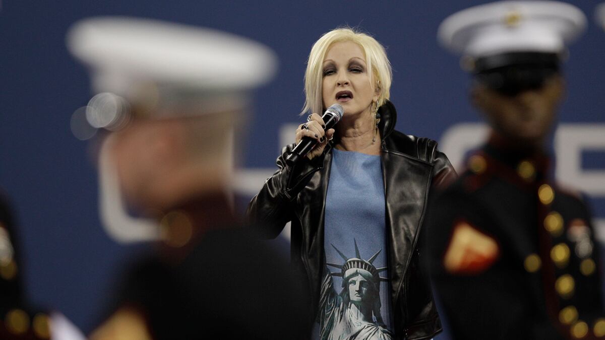 cheats/2011/09/11/cyndi-lauper-flubs-national-anthem/cyndi-lauper-usopen-cheat_wqd9rm