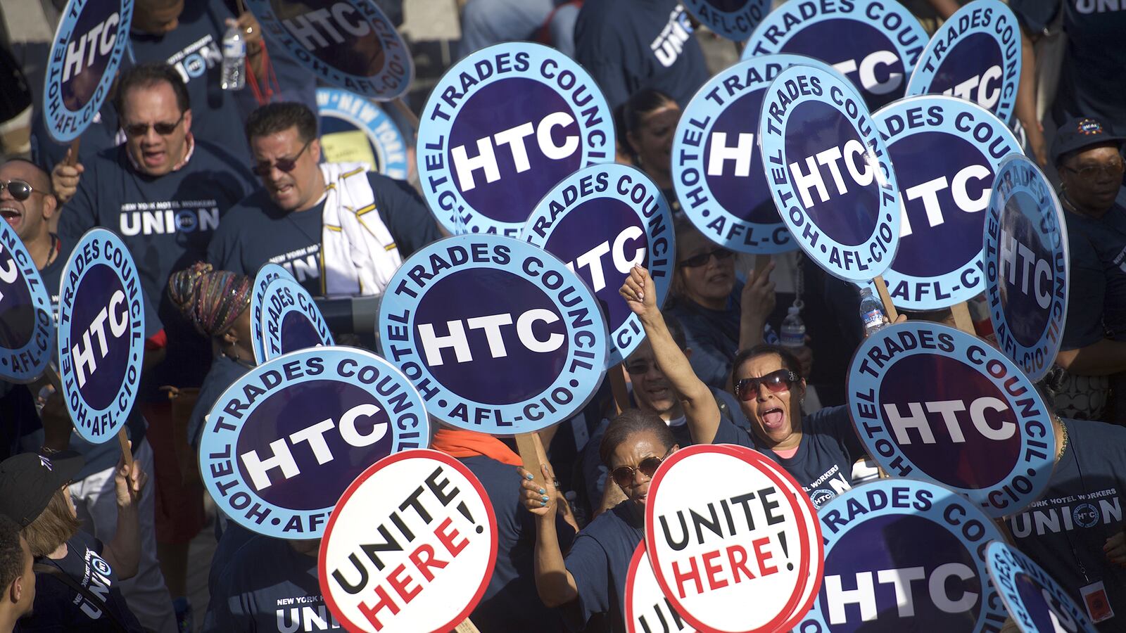 articles/2015/07/13/the-right-s-stealth-plan-to-kill-unions-do-it-county-by-county/150709-glawe-unions-tease_jnzwmx