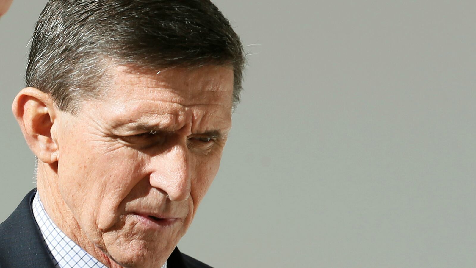 170530-flynn-docs-cheat_mpejq3