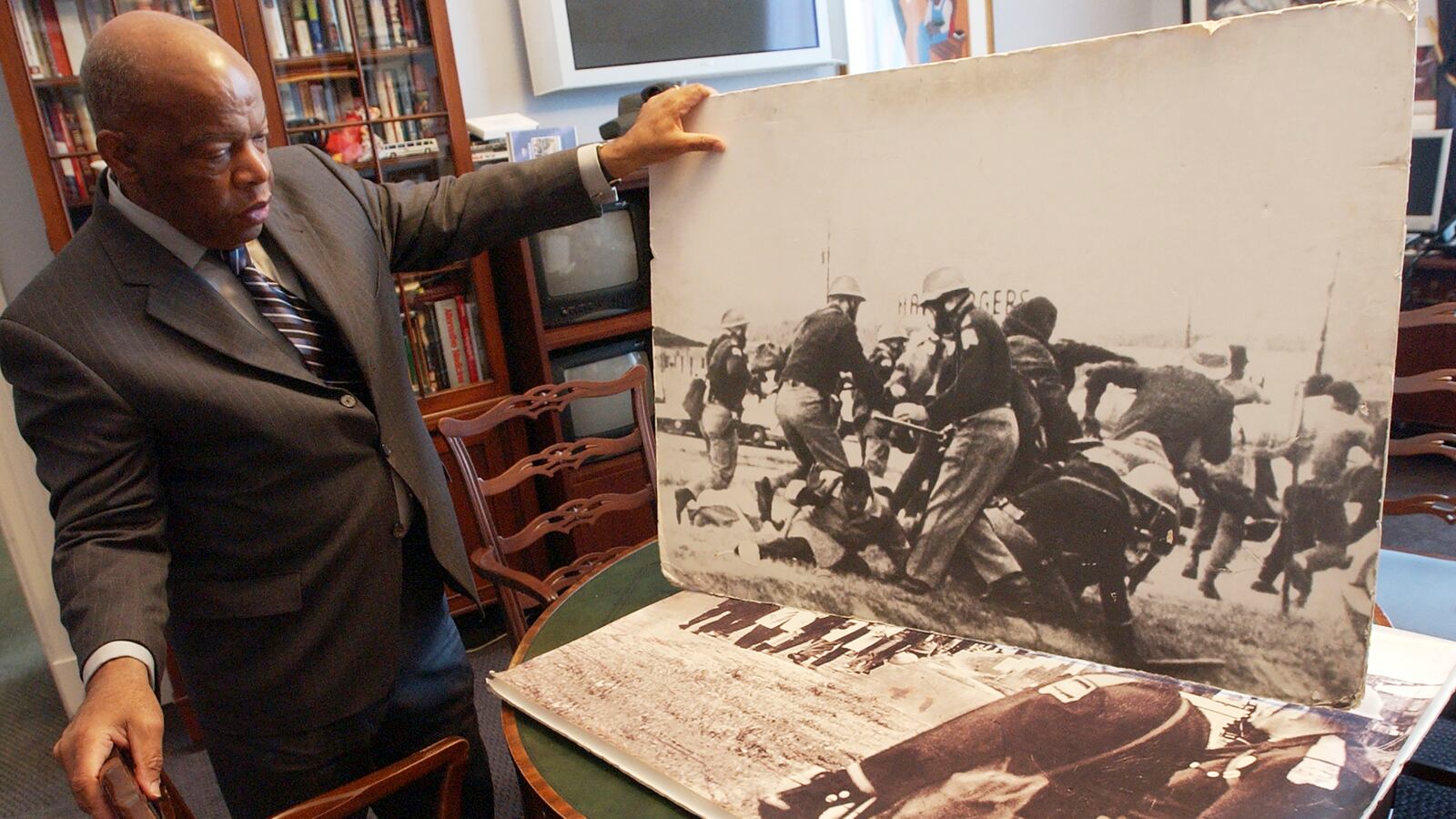 articles/2013/07/15/republicans-for-civil-rights/130714-dubois-civil-rights-tease-embed_xvxozk