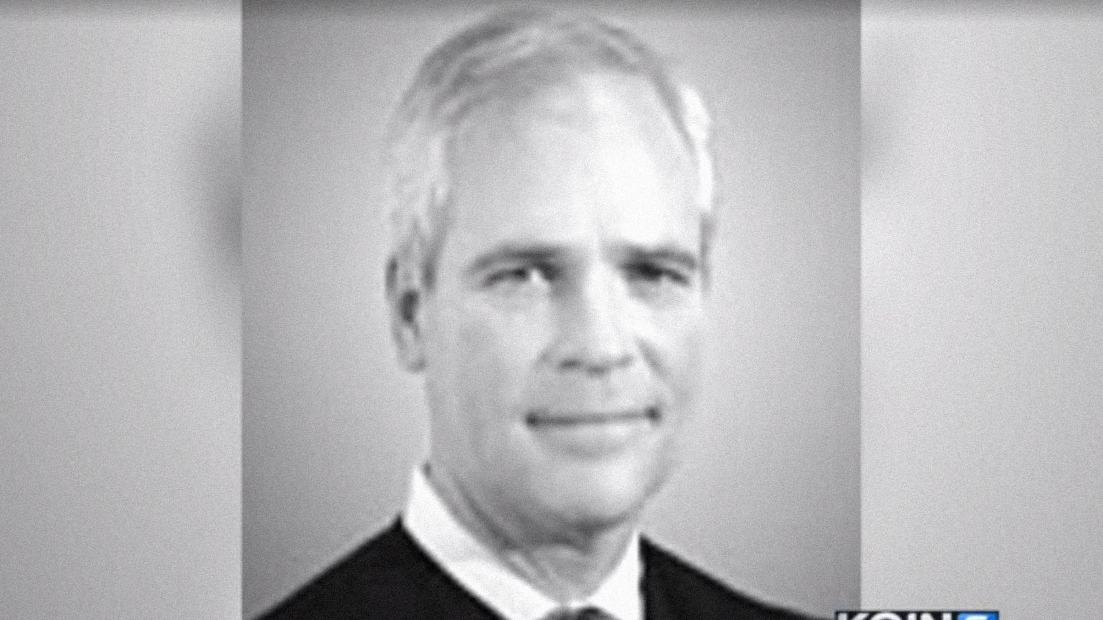 articles/2015/09/09/why-oregon-s-gay-marriage-abstaining-hitler-photo-hanging-judge-is-right/150909-michaelson-judge-day-tease_n0mlll