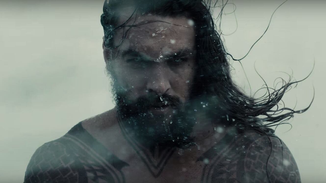 articles/2016/07/23/watch-comic-con-justice-league-trailer-featuring-aquaman-and-the-flash/160723-stern-justice-league-trailer-tease_v5c4vl