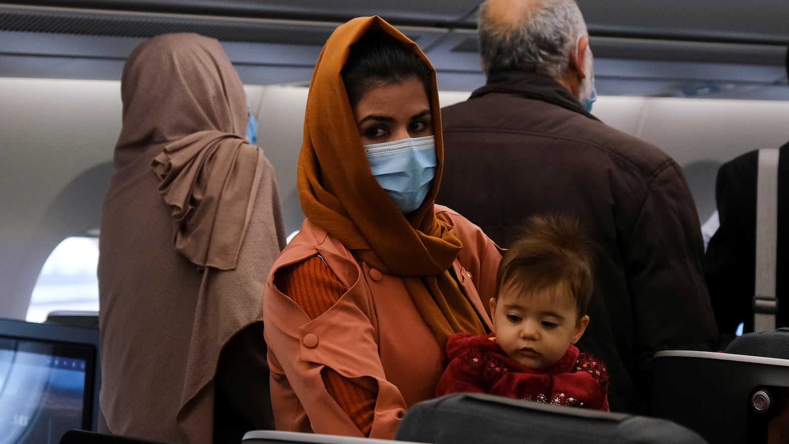 2021-12-13T181832Z_1446258121_RC2TDR9EAGTW_RTRMADP_3_PORTUGAL-AFGHANISTAN-MUSIC_hiygcf