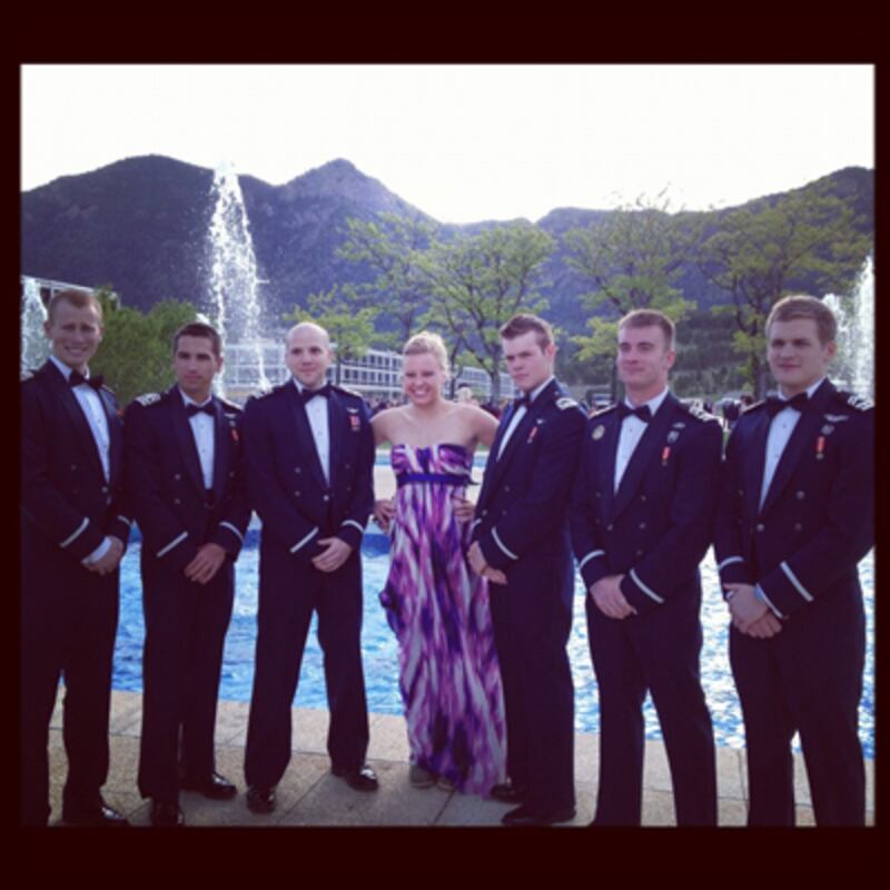 galleries/2012/07/28/usain-bolt-jordyn-wieber-more-olympians-to-follow-on-twitter-photos/olympians-on-twitter-long_dvf9vo