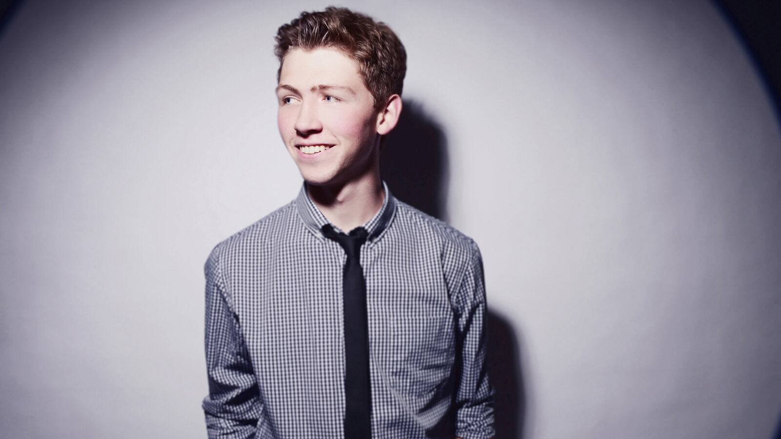 articles/2014/07/19/is-nick-ziobro-the-next-frank-sinatra/140718-north-ziobro-tease_riylto