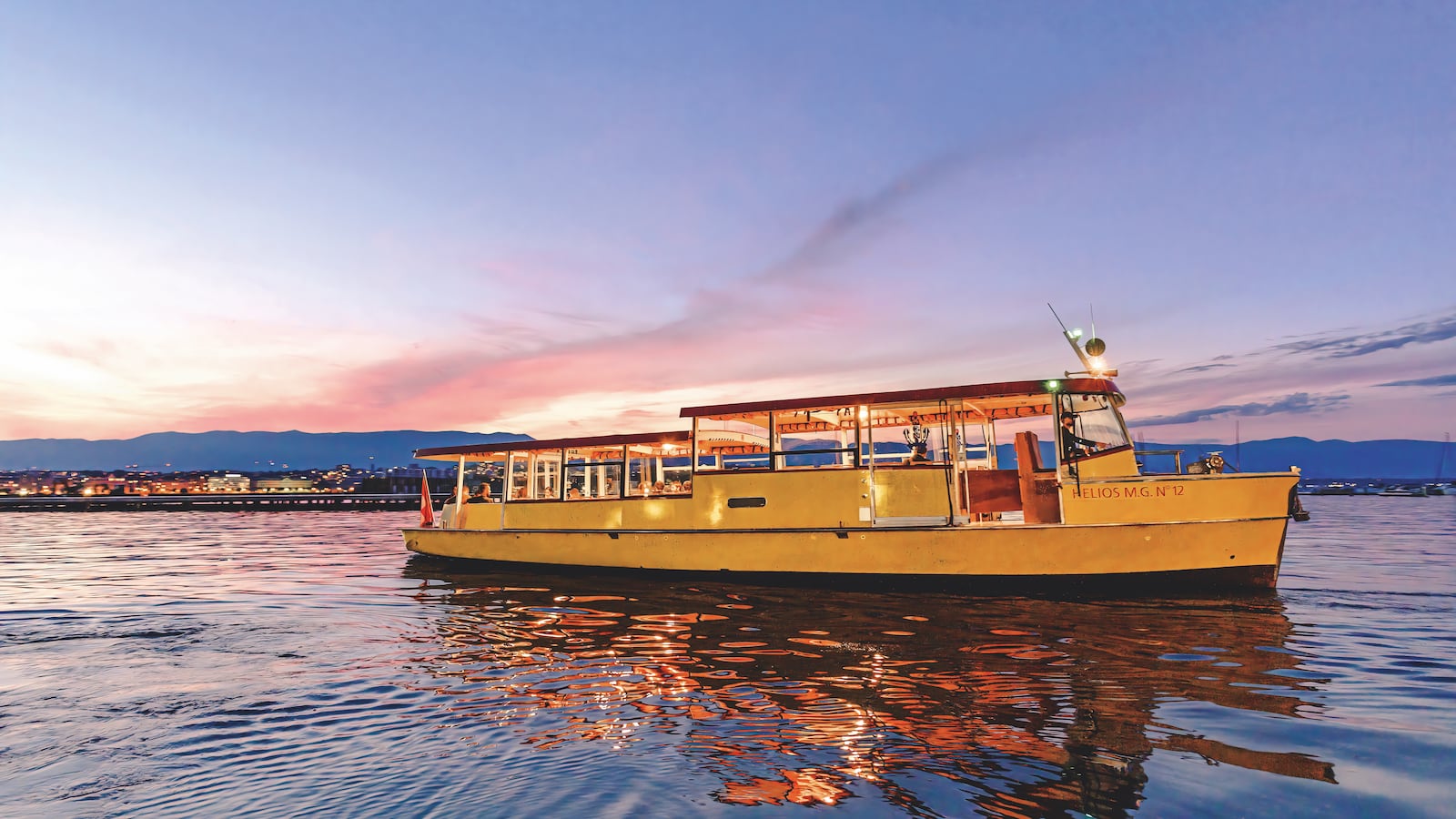 220214-justbookedtease_trb35l