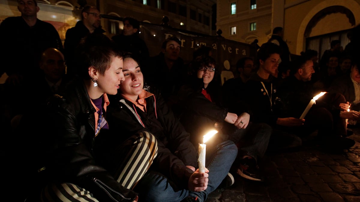 articles/2012/09/30/a-gay-wedding-in-rome/nadeau-rome-gay-wedding-tease-embed_eu35k6