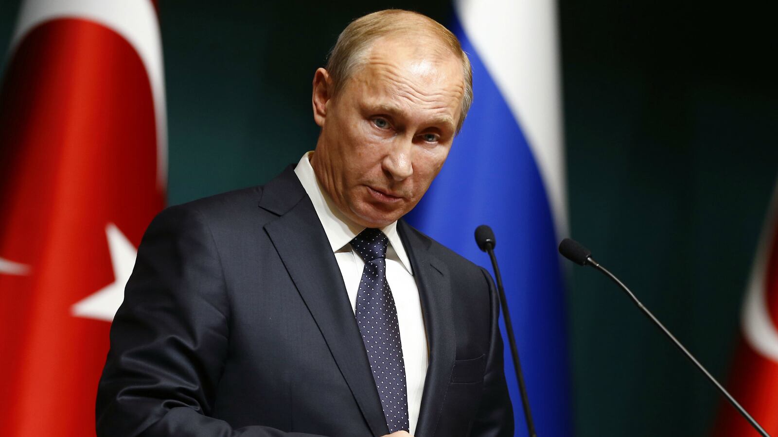 cheats/2014/12/02/russia-to-suffer-2015-recession/141202-russianeconomy-cheat_y4a94r