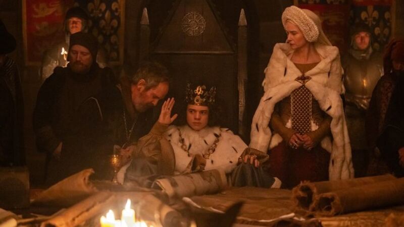 Tom Hollander, Katherine Waterston, and Woody Norman