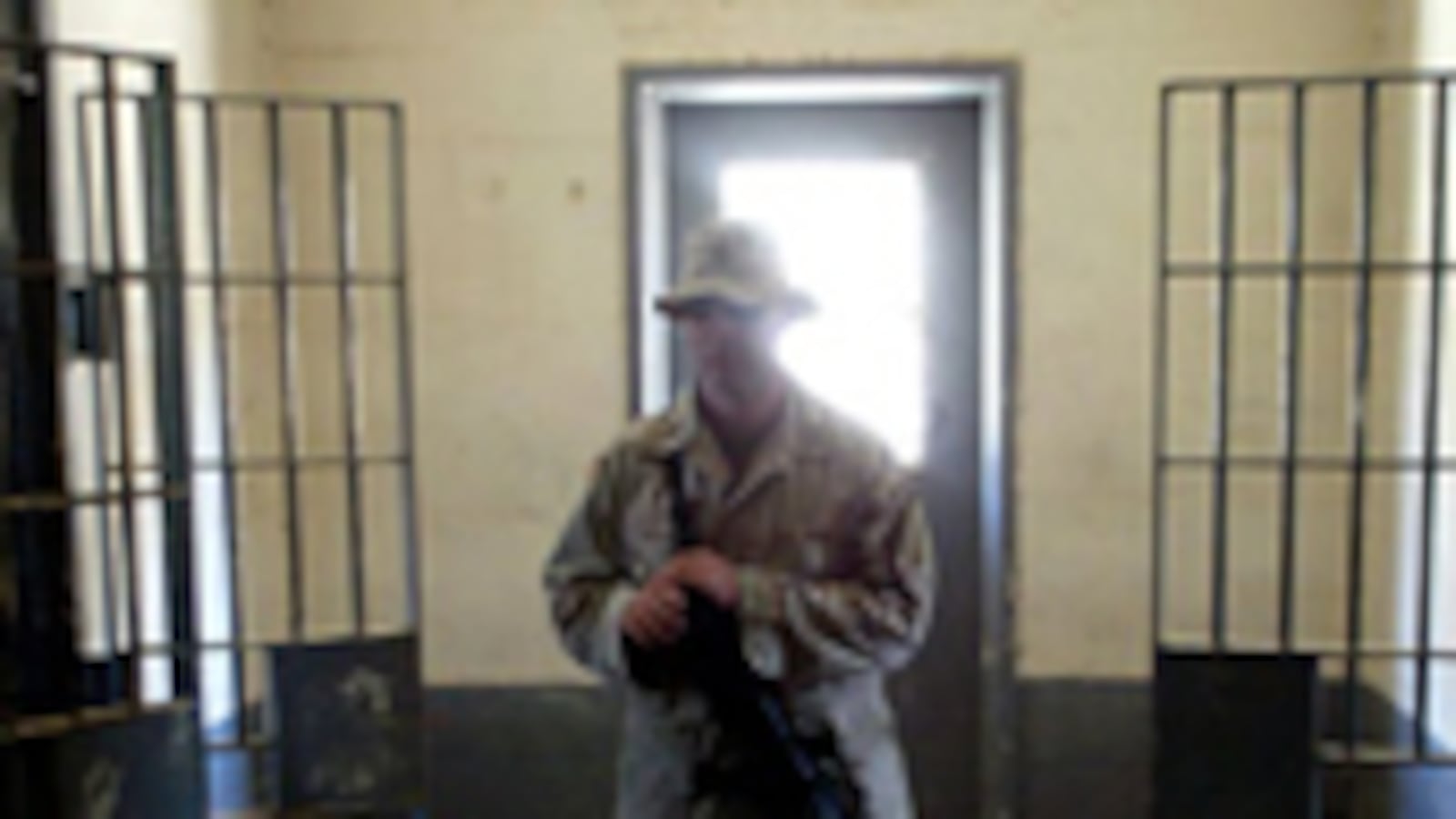 articles/2009/05/05/how-many-were-tortured-to-death/sifton-tortured-to-death-detainees_25559_eu4zpw