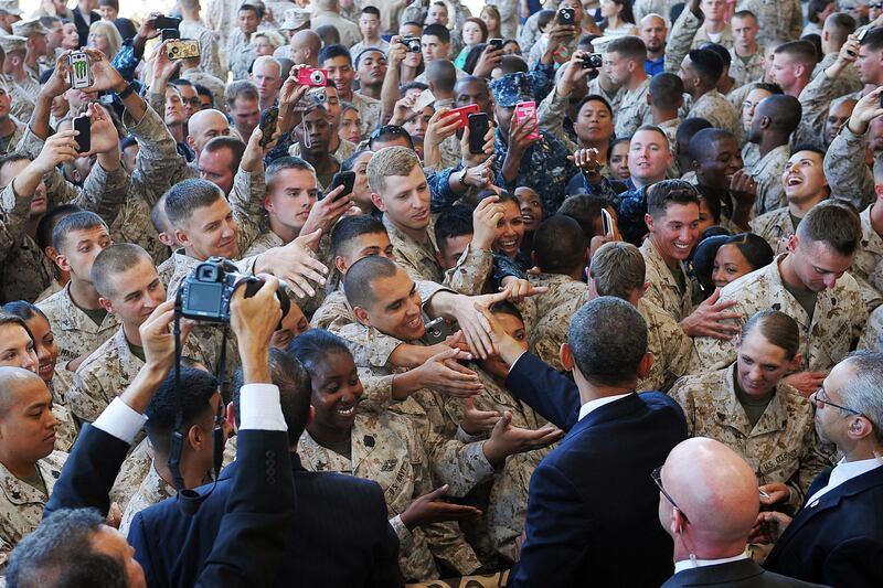 galleries/2013/08/09/week-in-photos-august-9-photos/130809-wip-obama-camp-pendleton_ffhke2