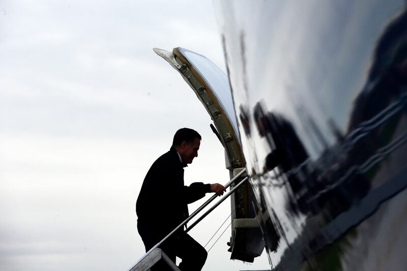 articles/2012/11/05/mitt-romney-gives-stump-speech-to-long-suffering-crowd-on-last-minute-pennsylvania-stop/romney-on-scener-freedlander_snx6io