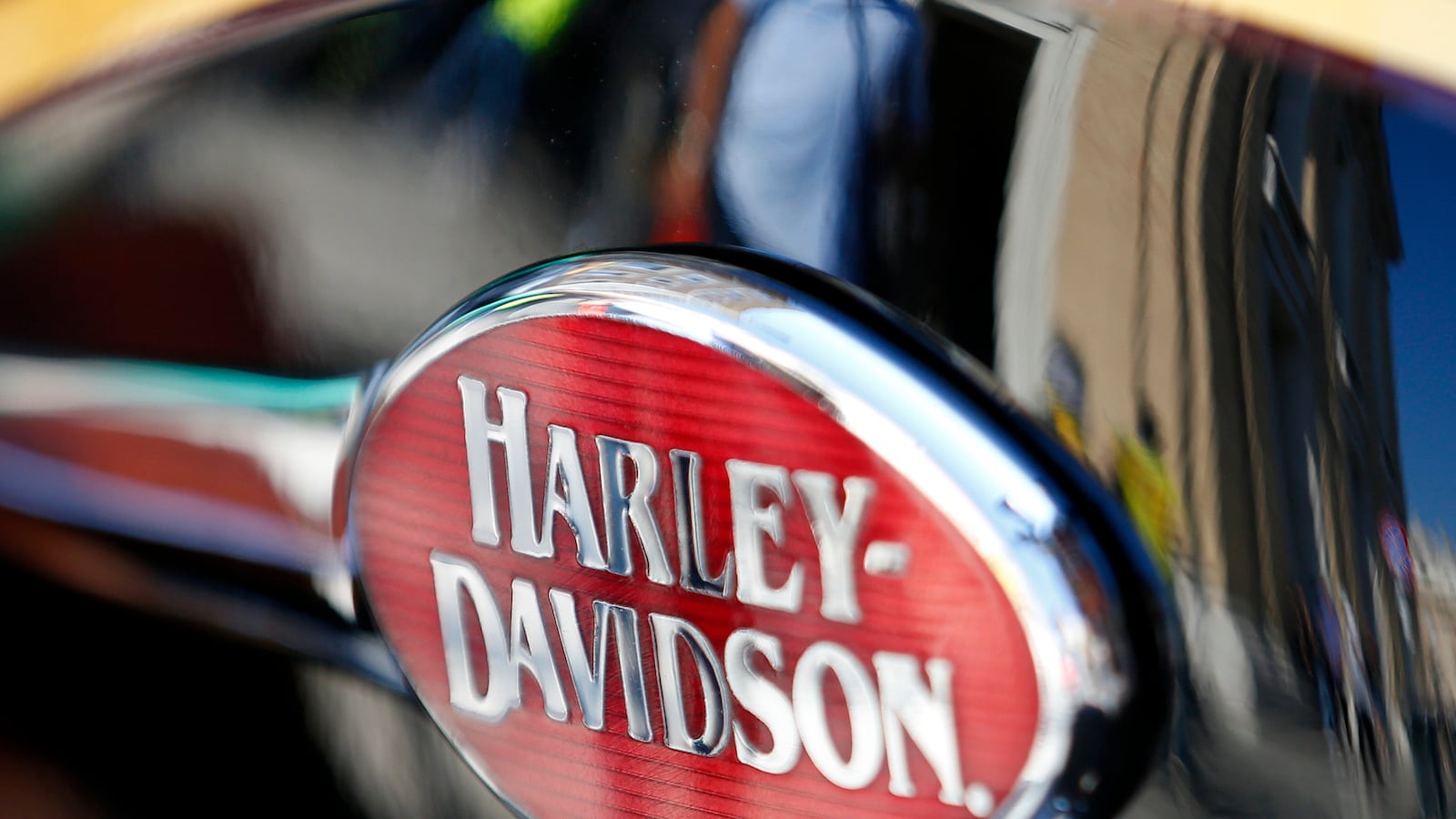 cheats/2014/06/19/harley-davidson-getting-an-electric-bike/140618-harley-davidson-cheat_ym5wzu