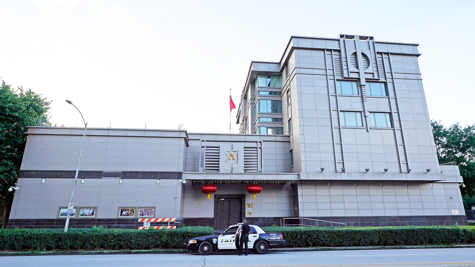 200722-Chinese-consulate-lede_uj4rw0