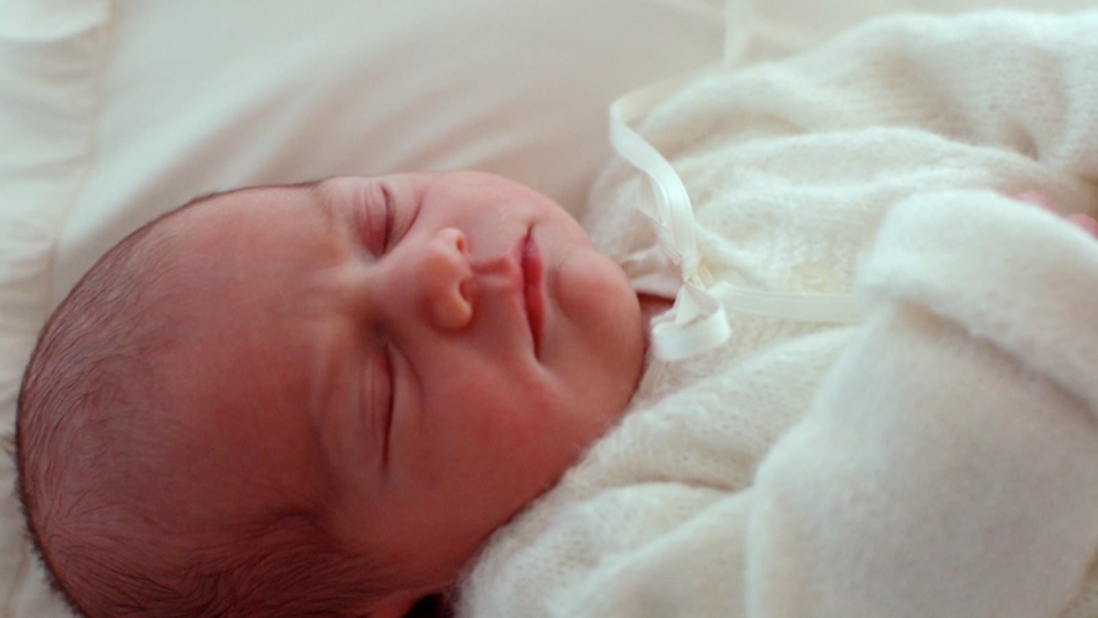 articles/2012/02/28/royal-baby-making/sweden-newborn-princess-estelle-sykes_f59mgy