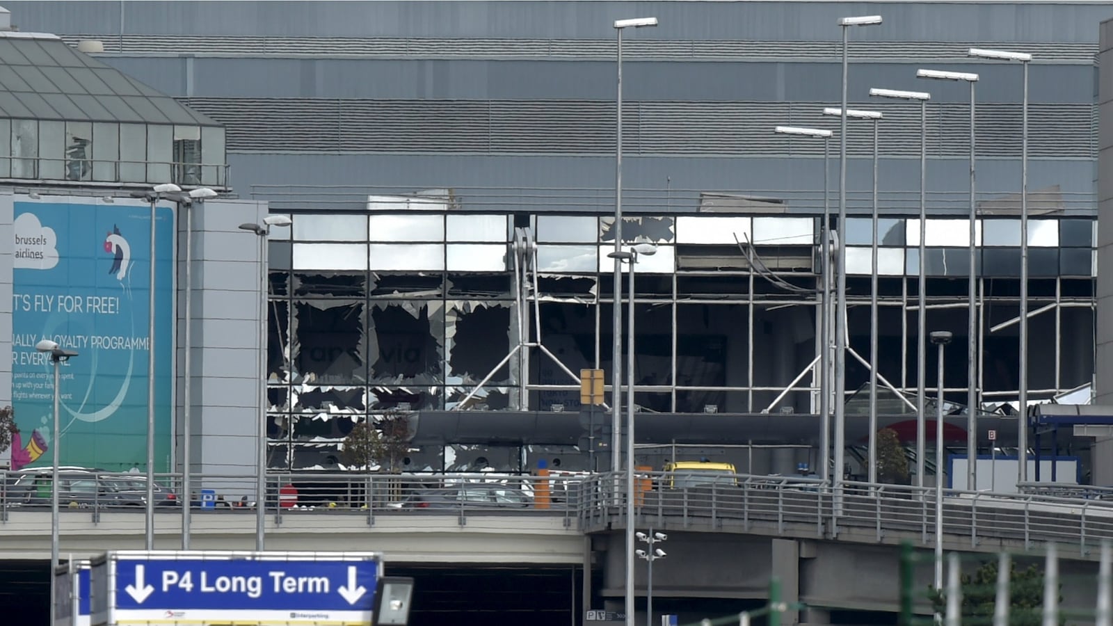 cheats/2016/03/23/belgium-had-warning-of-airport-bombing/160323-airport-brussels-cheat_mfx14u