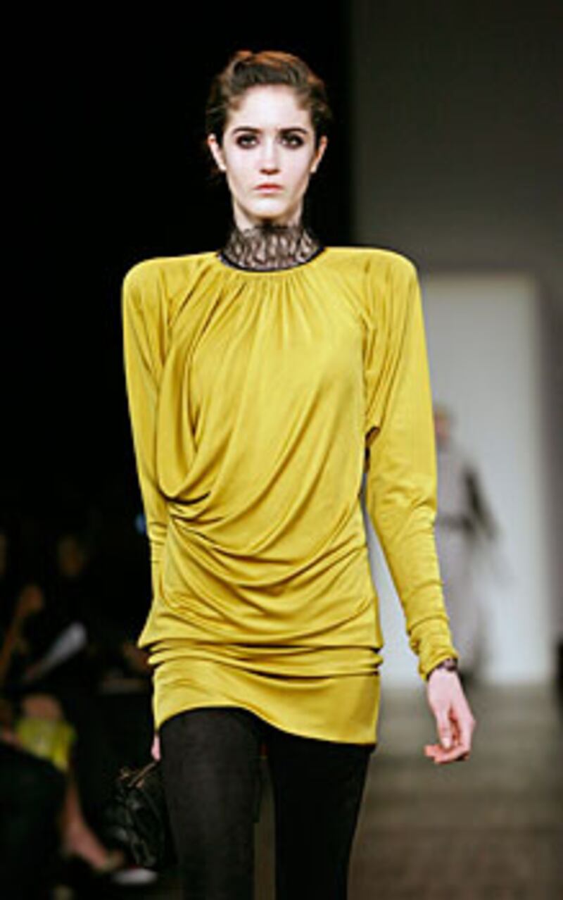 galleries/2009/02/18/neon/neon---max-azria_kcfceu