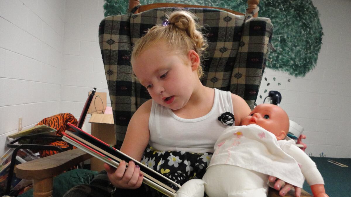 articles/2012/09/12/here-comes-honey-boo-boo-blows-up/honey-boo-boo-dehnart-tease_hnzofq