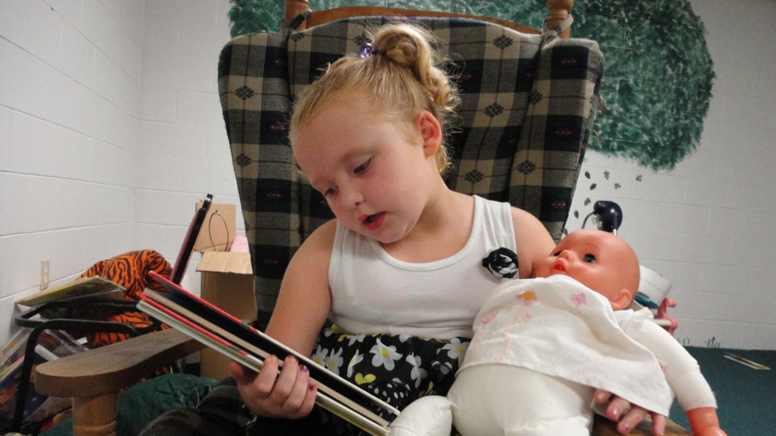 articles/2012/09/12/here-comes-honey-boo-boo-blows-up/honey-boo-boo-dehnart-tease_hnzofq