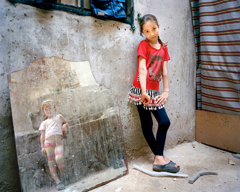 galleries/2016/10/23/invisible-children-portraits-of-young-refugees/161012_invisible-children_01_vdbeuz