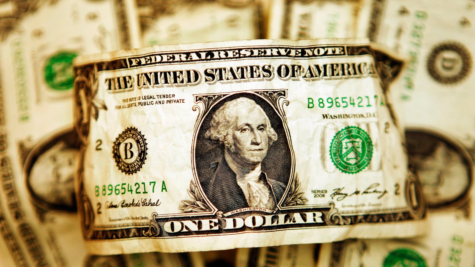 cheats/2014/08/08/20-of-near-retirees-have-no-savings/140808-retirement-money-cheat_txgxsn