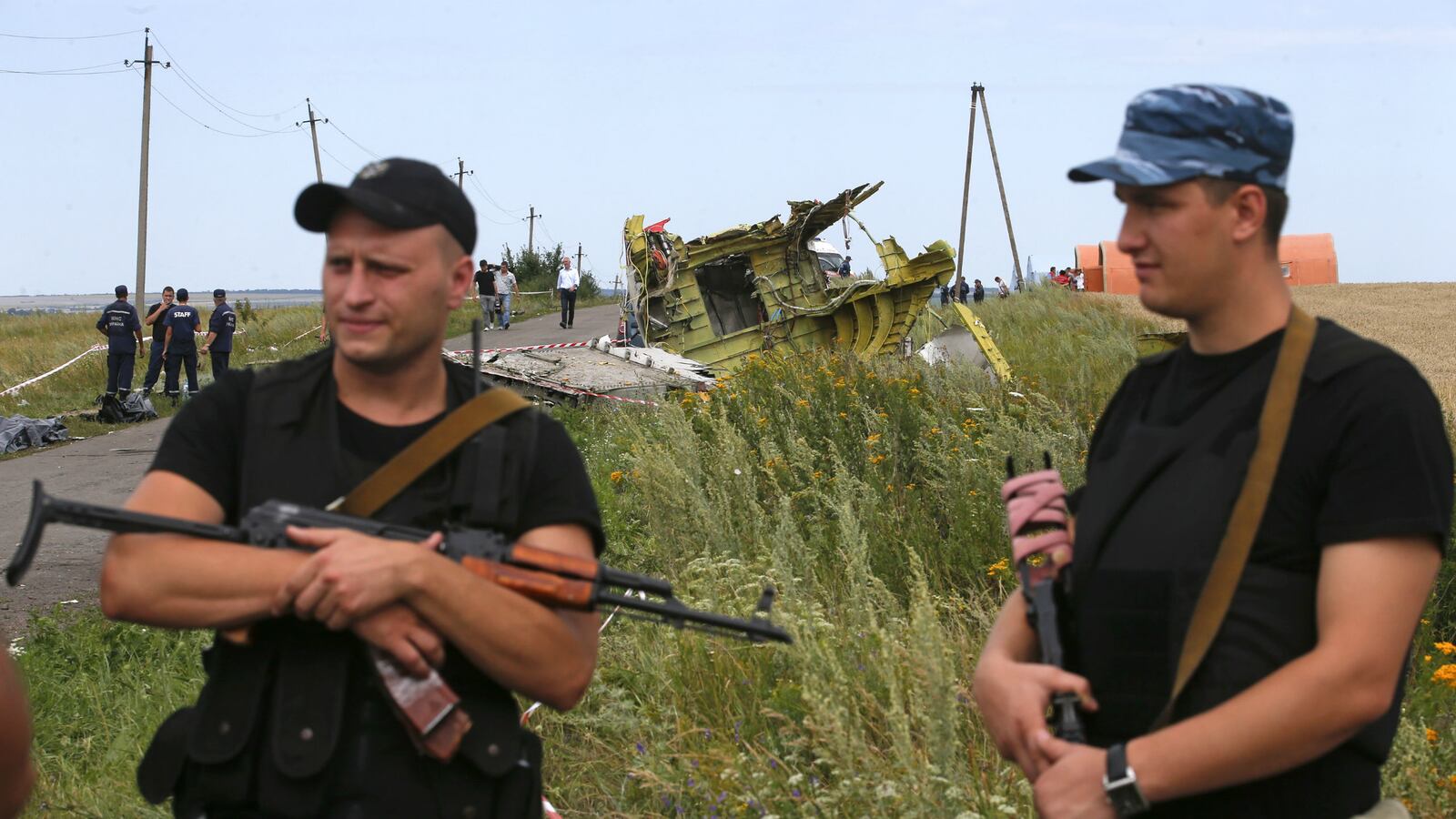 cheats/2014/07/20/separatists-seize-mh17-victims-remains/140720-rebels-cheats_hvjwe3