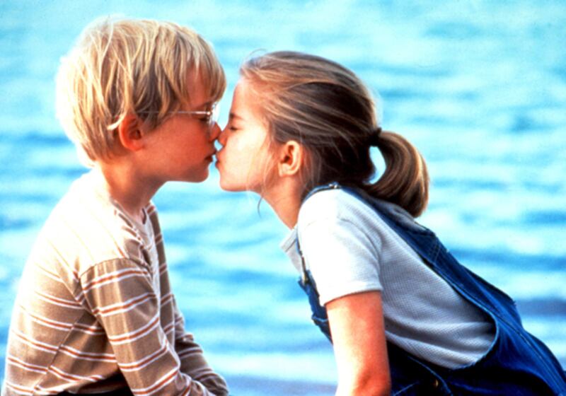 galleries/2011/02/13/best-hollywood-kisses/hollywood-kisses---my-girl_d3xooy