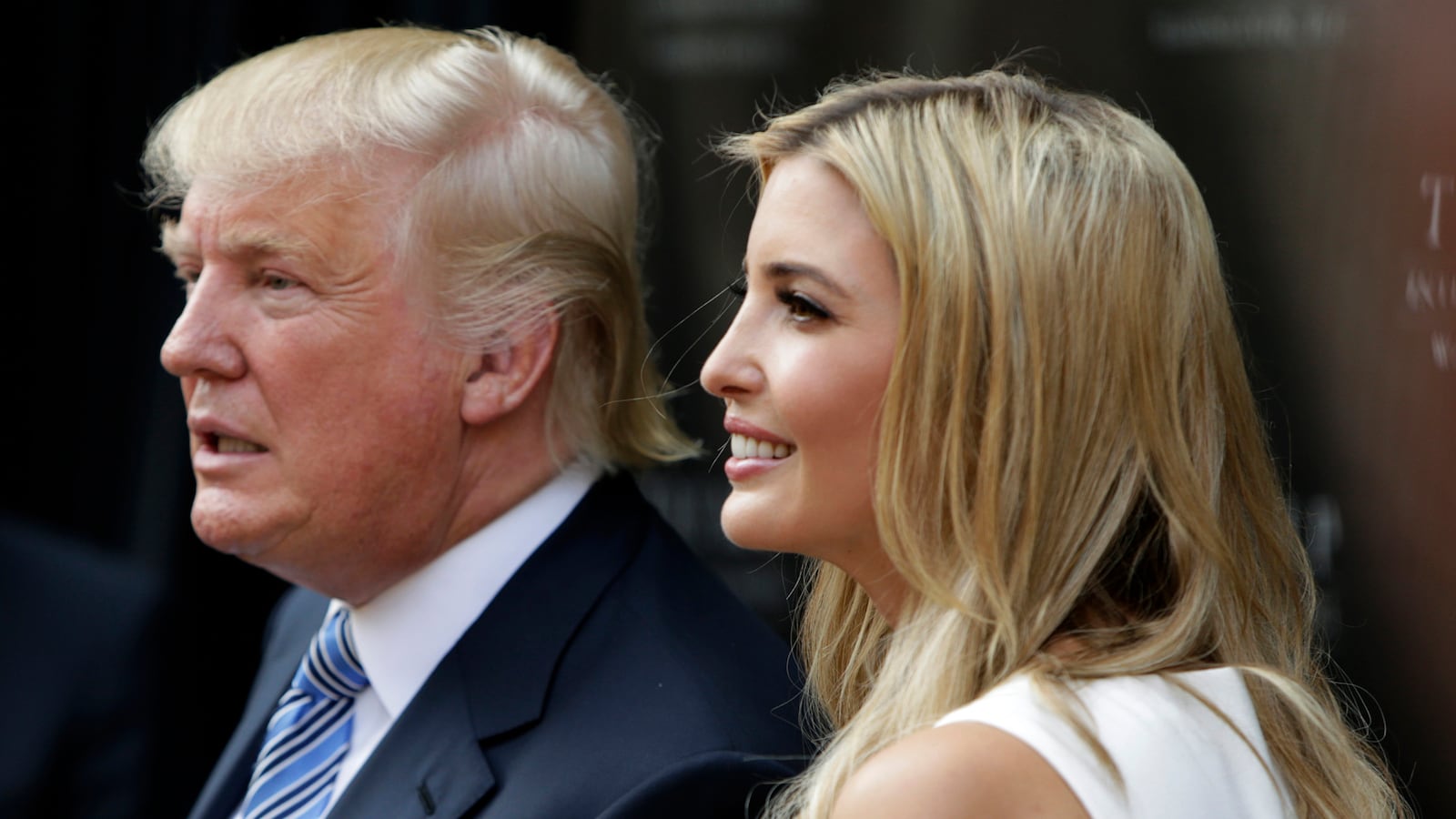 articles/2016/04/15/trump-s-closest-confidants-can-t-vote-for-him-because-they-re-still-democrats/160414-resnick-trump-tease_d8othe