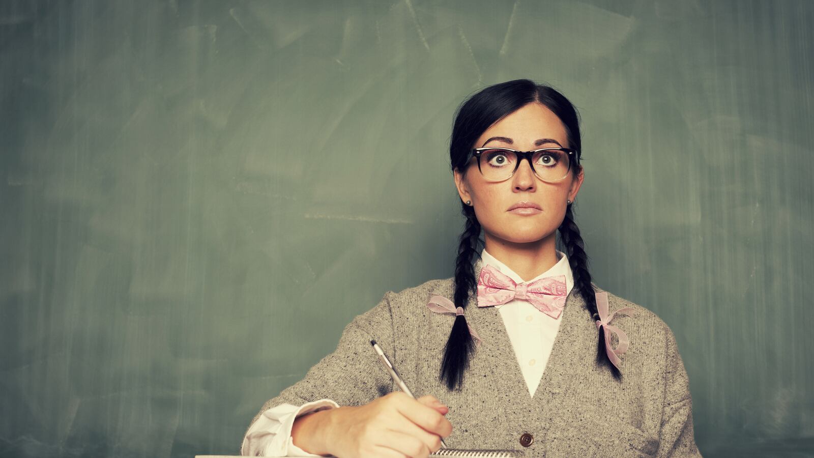 articles/2014/11/12/freshman-year-sucks-and-that-s-ok/141111-hyun-freshman-tease_hxdiv3