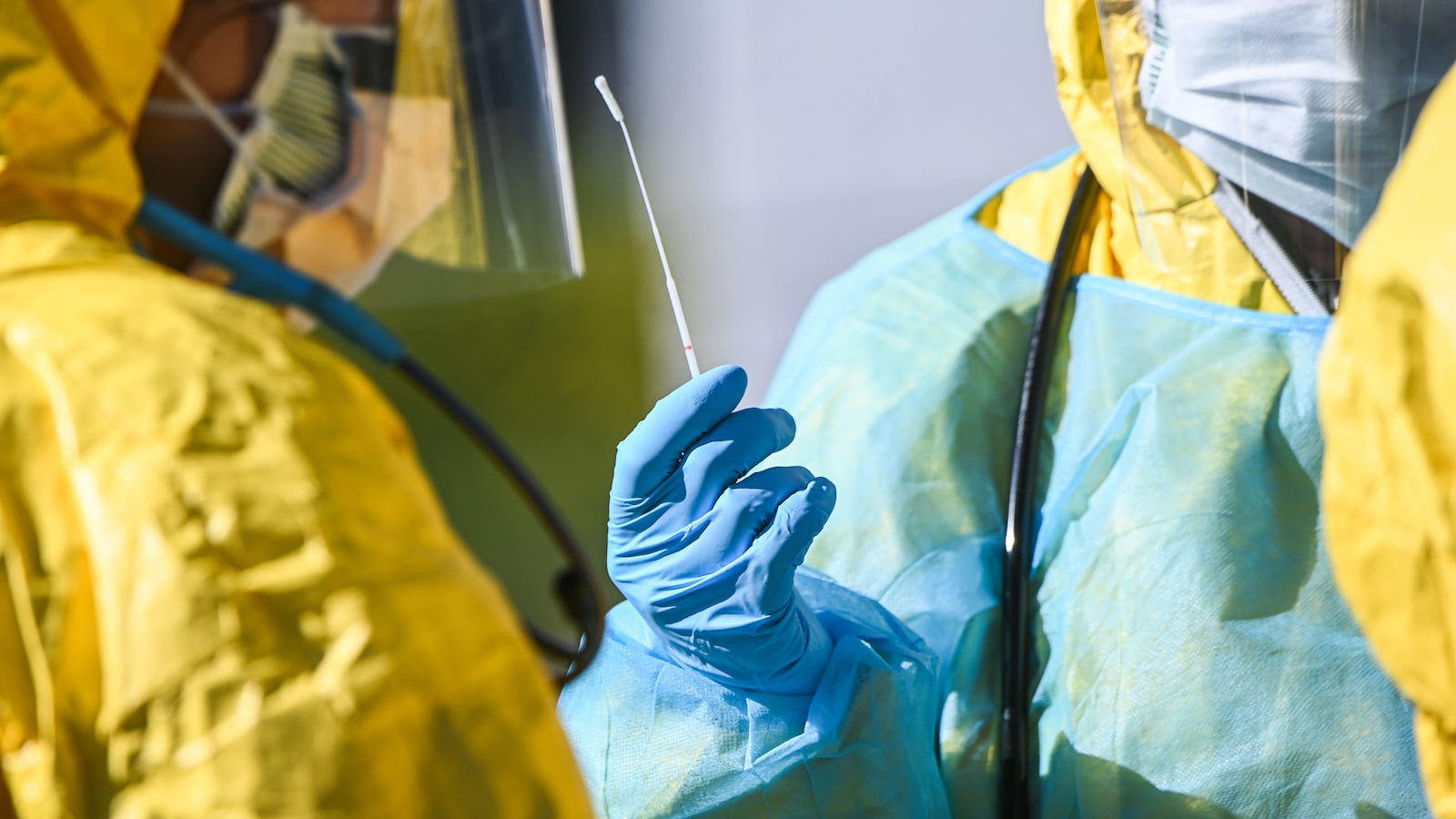 200327-rawnsley-defective-tests-hero_ms9iws