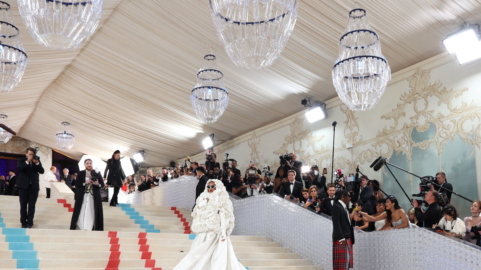 Rihanna poses under the chandeliers at the Met Gala