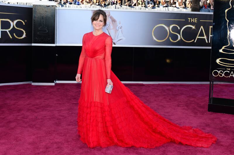 galleries/2013/02/24/best-of-the-2013-oscars-red-carpet-photos/130224-oscar-red-carpet-field_dqzefn