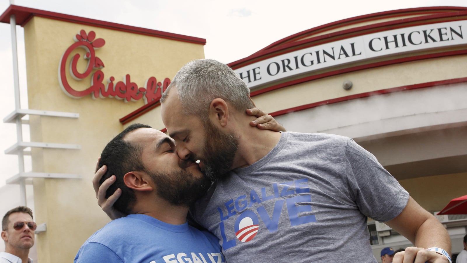 articles/2015/06/14/tennessee-pastor-says-gay-rights-movement-actually-about-repopulating/150613-swin-gay-recruits-tease_k5pawy