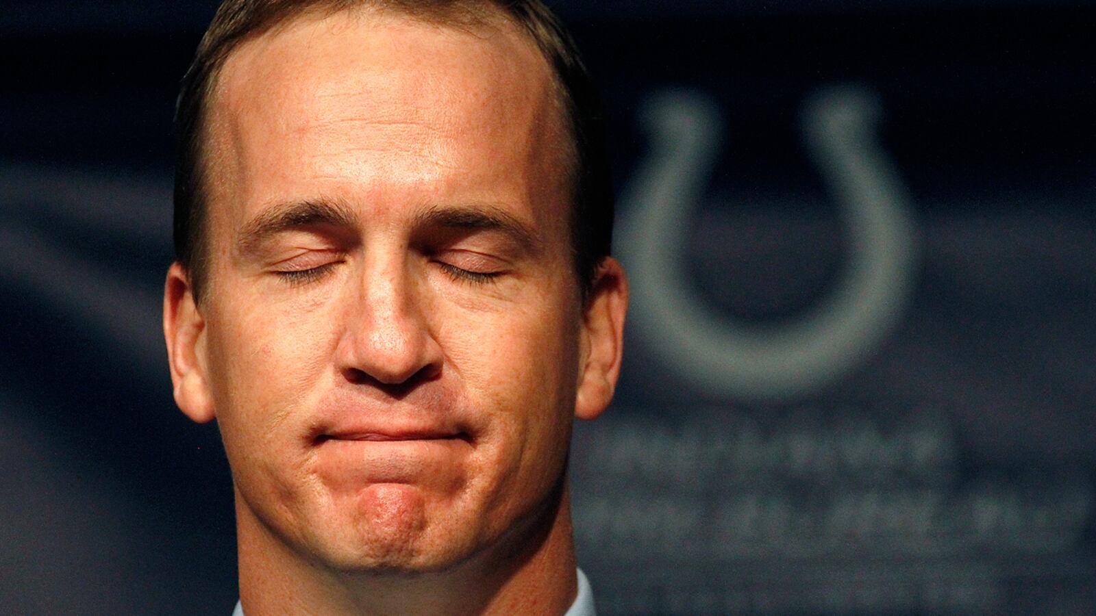 articles/2012/03/08/peyton-manning-s-classy-exit-from-the-indianapolis-colts/peyton-manning-buzz_ll2pyh