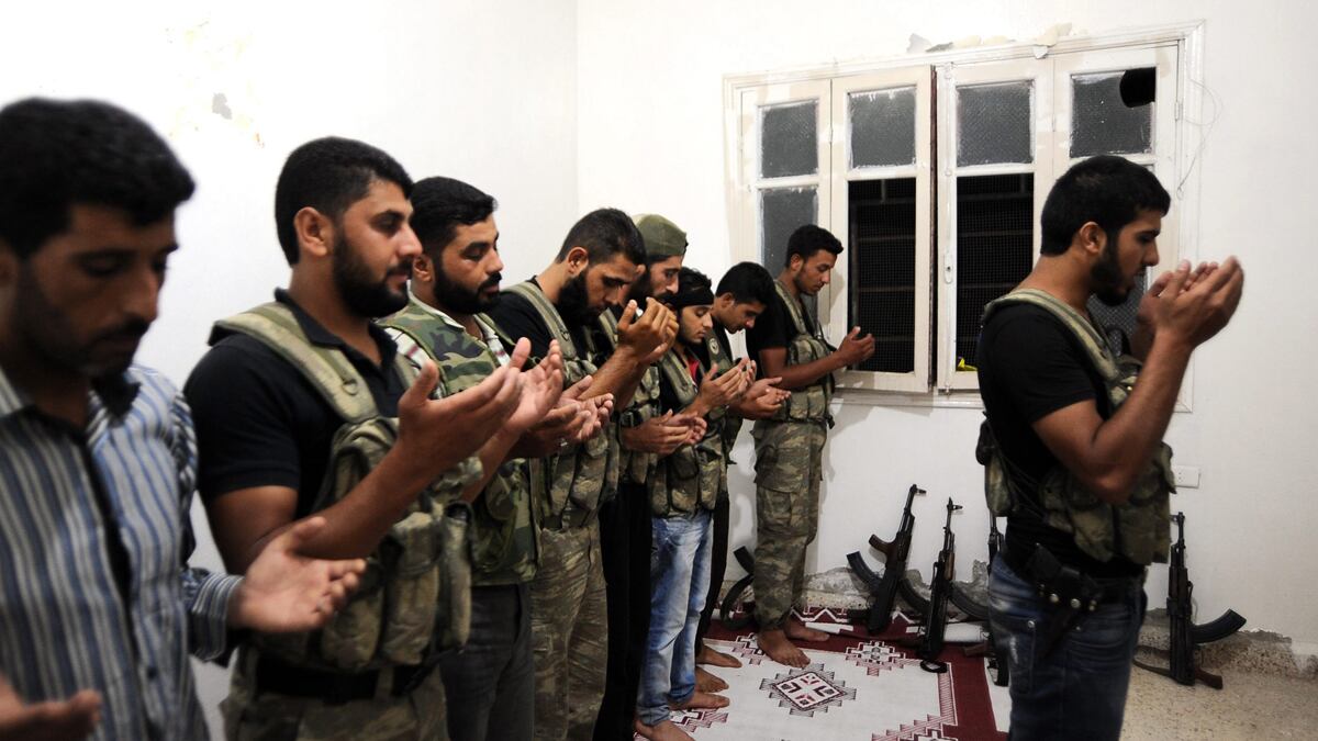 articles/2012/08/24/are-syria-s-rebels-getting-too-extreme/syria-conflict-sectarianism-dettmer_vjknkf